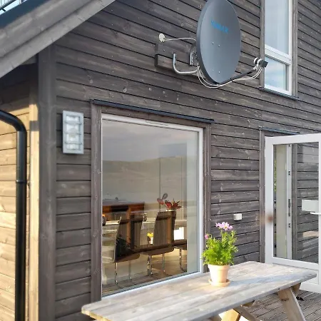 8 Person In Leka-by Traum * Frovik