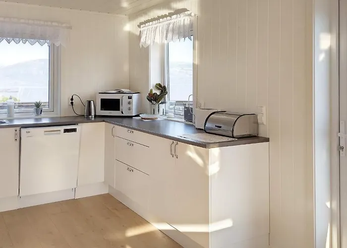 8 Person In Leka-by Traum Frovik